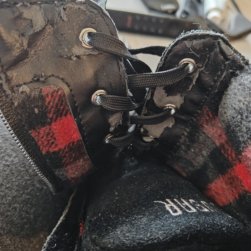 Women's cougar winter boots Size 9 - Picture 4 of 6